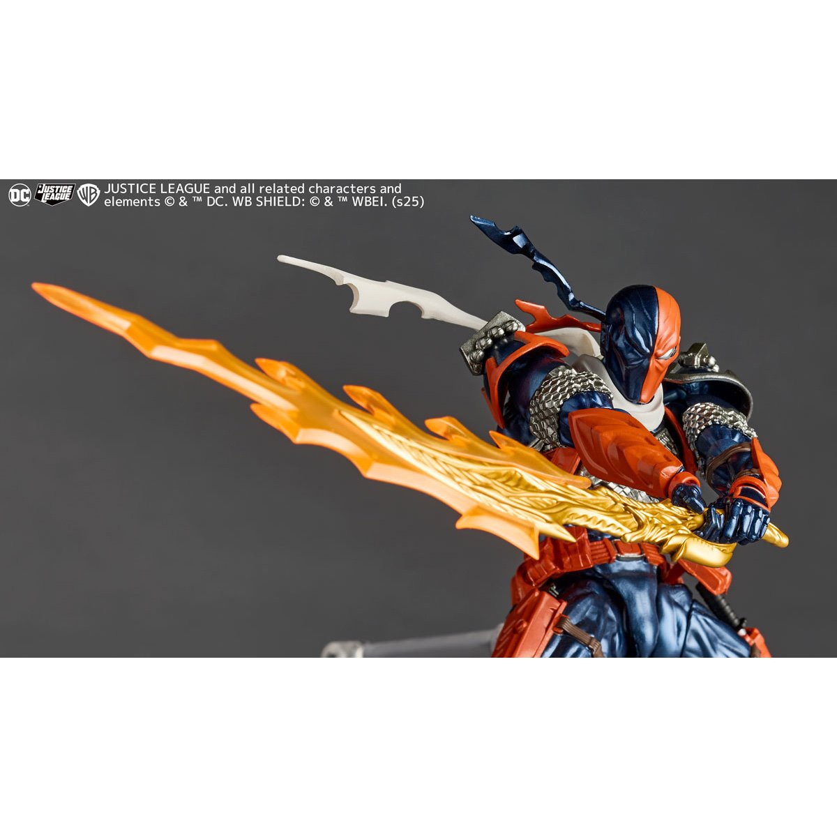 DC Comics Deathstroke Version 1.5 Revoltech Amazing Yamaguchi Action Figure