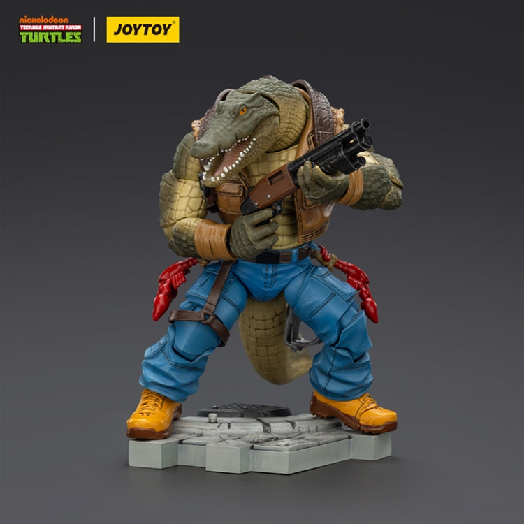 Teenage Mutant Ninja Turtles Leatherhead (1:18 Scale) Action Figure