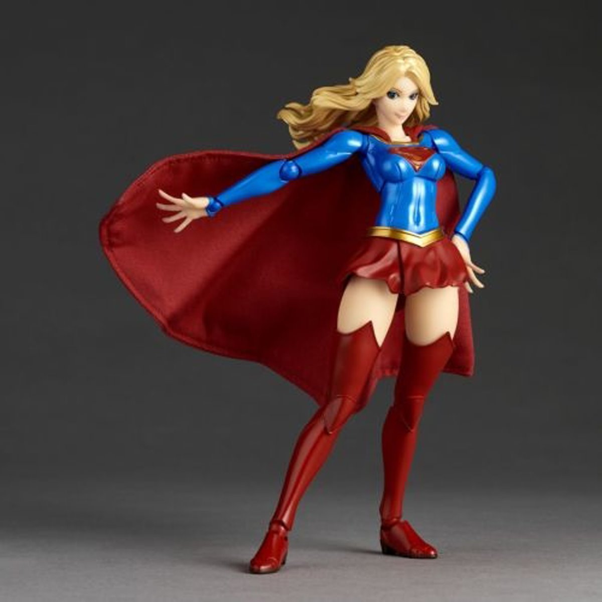 DC Comics Supergirl Revoltech Amazing Yamaguchi Action Figure