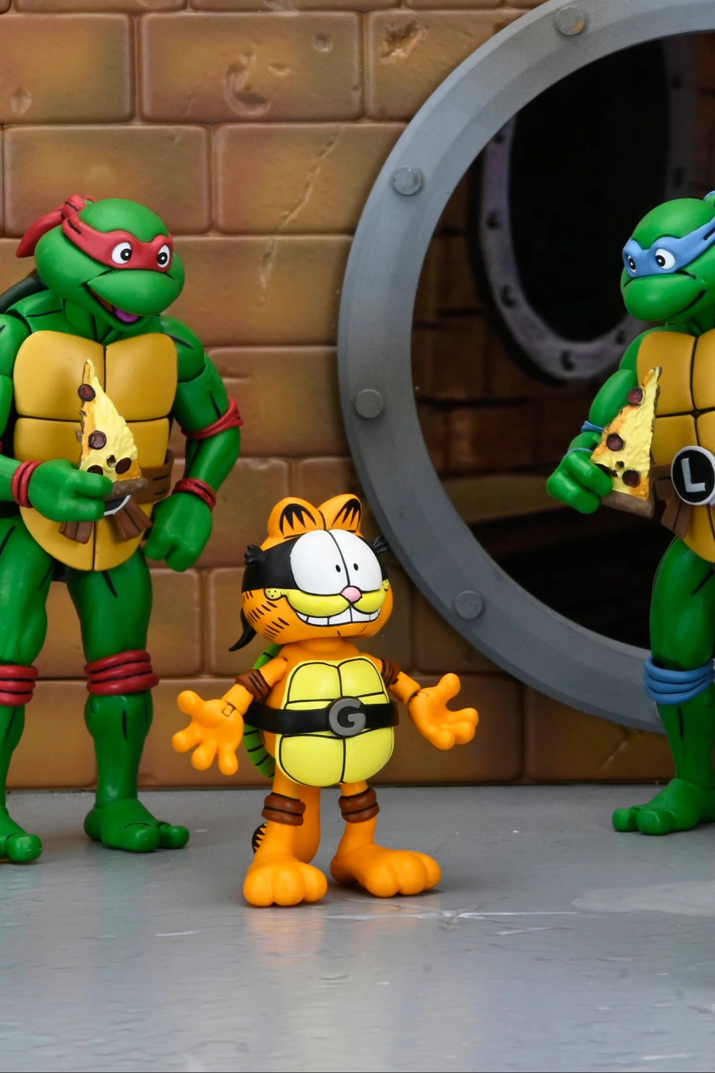 Teenage Mutant Ninja Turtles (Archie Comics) x Garfield - Ultimate Garfello & Odie 7” Scale Action Figures