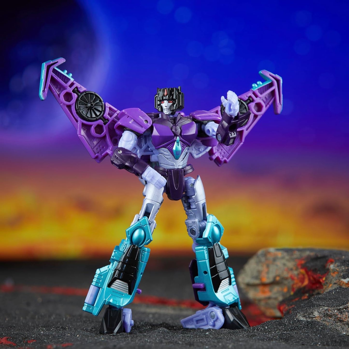 Transformers Legacy United Deluxe Class Cyberverse Universe Slipstream, 5.5-inch Converting Action Figure, 8+
