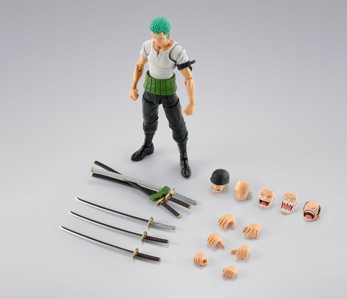 One Piece Roronoa Zoro Romance Dawn S.H.Figuarts Action Figure (Reissue)