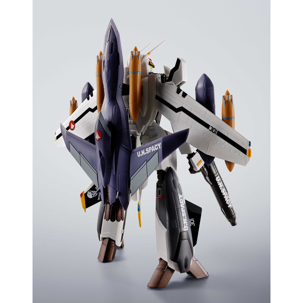 Macross VF-0S Phoenix Roy Focker Use + QF-2200D-B Ghost Hi-Metal R Action Figure