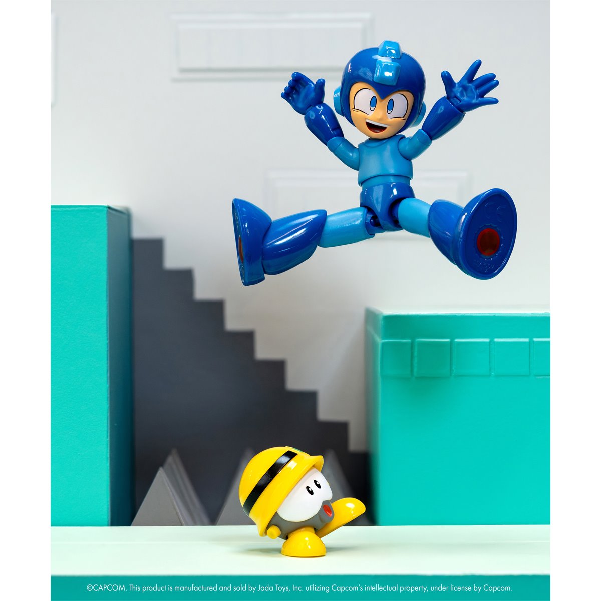 Mega Man Deluxe 1:12 Scale Action Figure