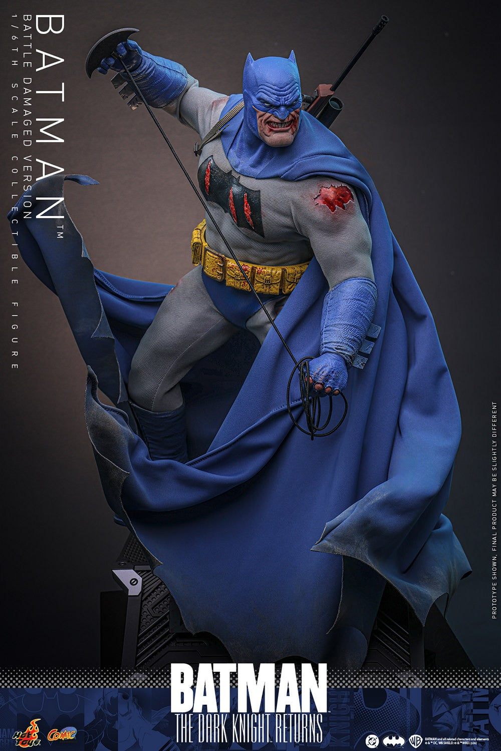 Batman: The Dark Knight Returns Batman (Battle Damaged Version) 1/6th Scale Collectible Figure
