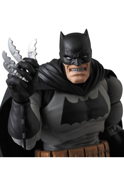 Batman (The Dark Knight Returns) MAFEX No.106 Action Figure (Reissue)