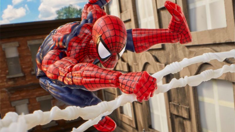 Marvel Legends Maximum Series Spider-Man Swings into Nutrade!
