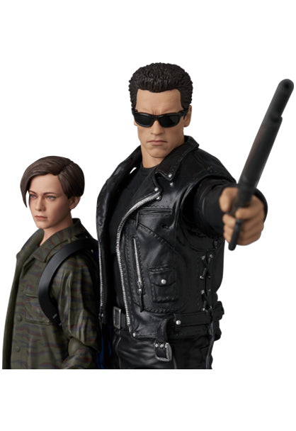 MAFEX Terminator 2: Judgment Day - T-800 (T2 Ver.) & John Connor Action Figure Two-Pack