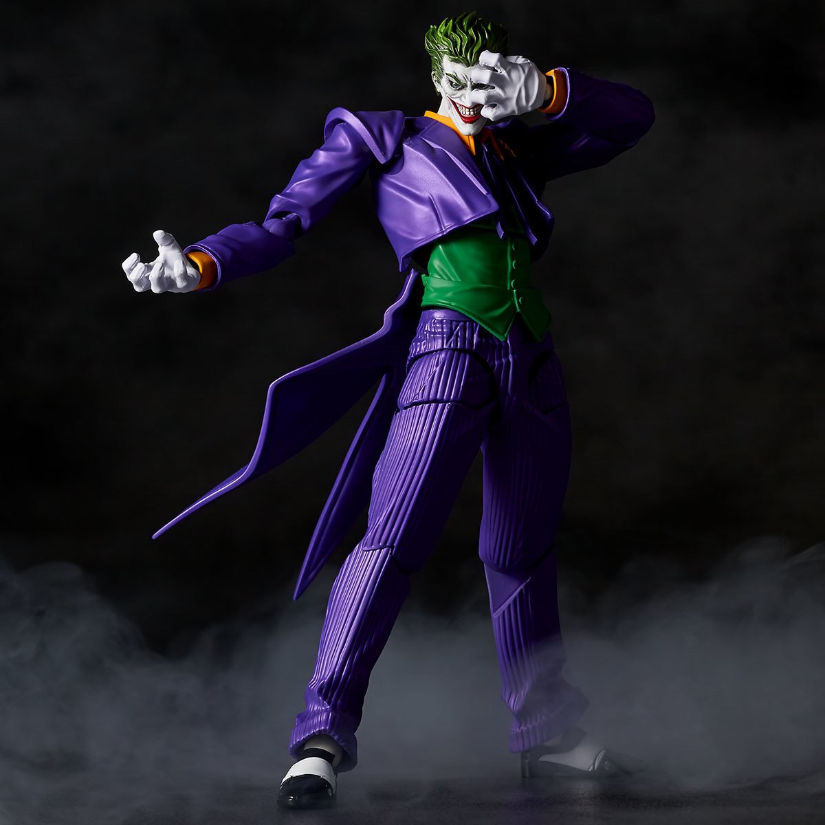 DC Heroes Joker Version 1.5 Revoltech Amazing Yamaguchi Action Figure