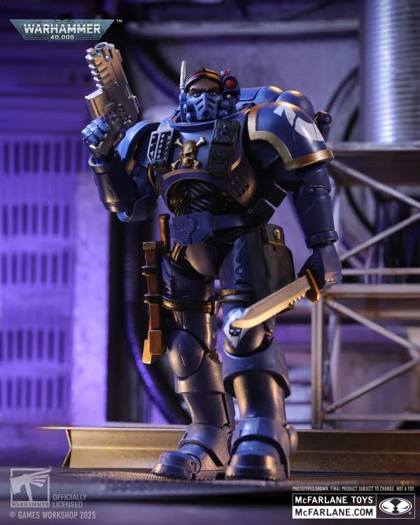 Warhammer 40,000 Wave 11 Ultramarines Lieutenant in Phobos Armour 7-Inch Scale Action Figure