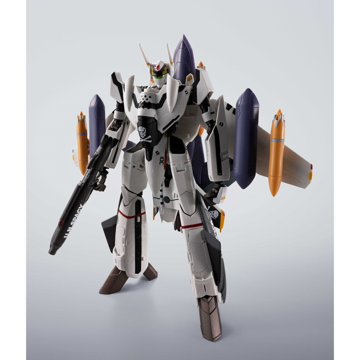Macross VF-0S Phoenix Roy Focker Use + QF-2200D-B Ghost Hi-Metal R Action Figure