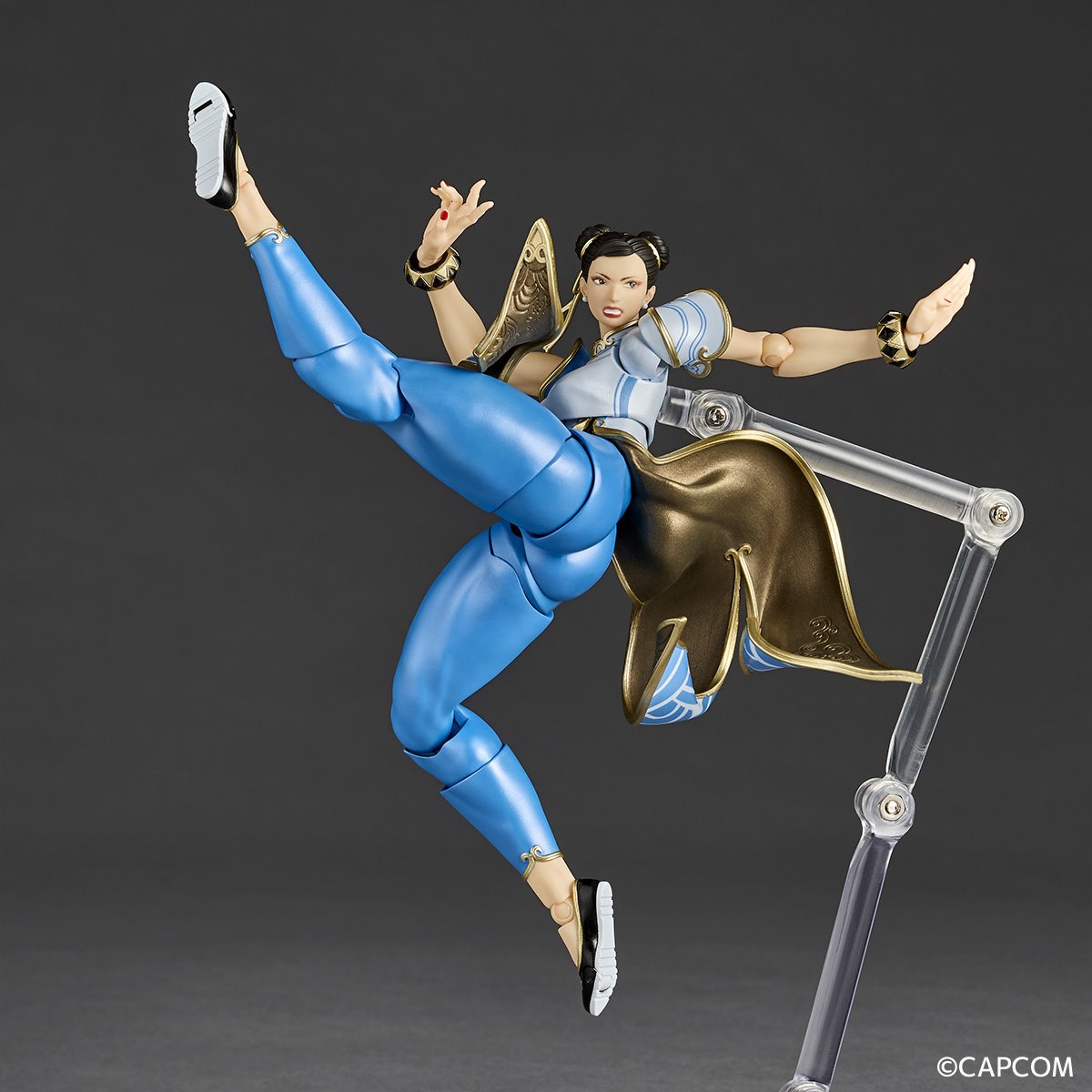 Street Fighter 6 Chun-Li Revoltech Amazing Yamaguchi Action Figure