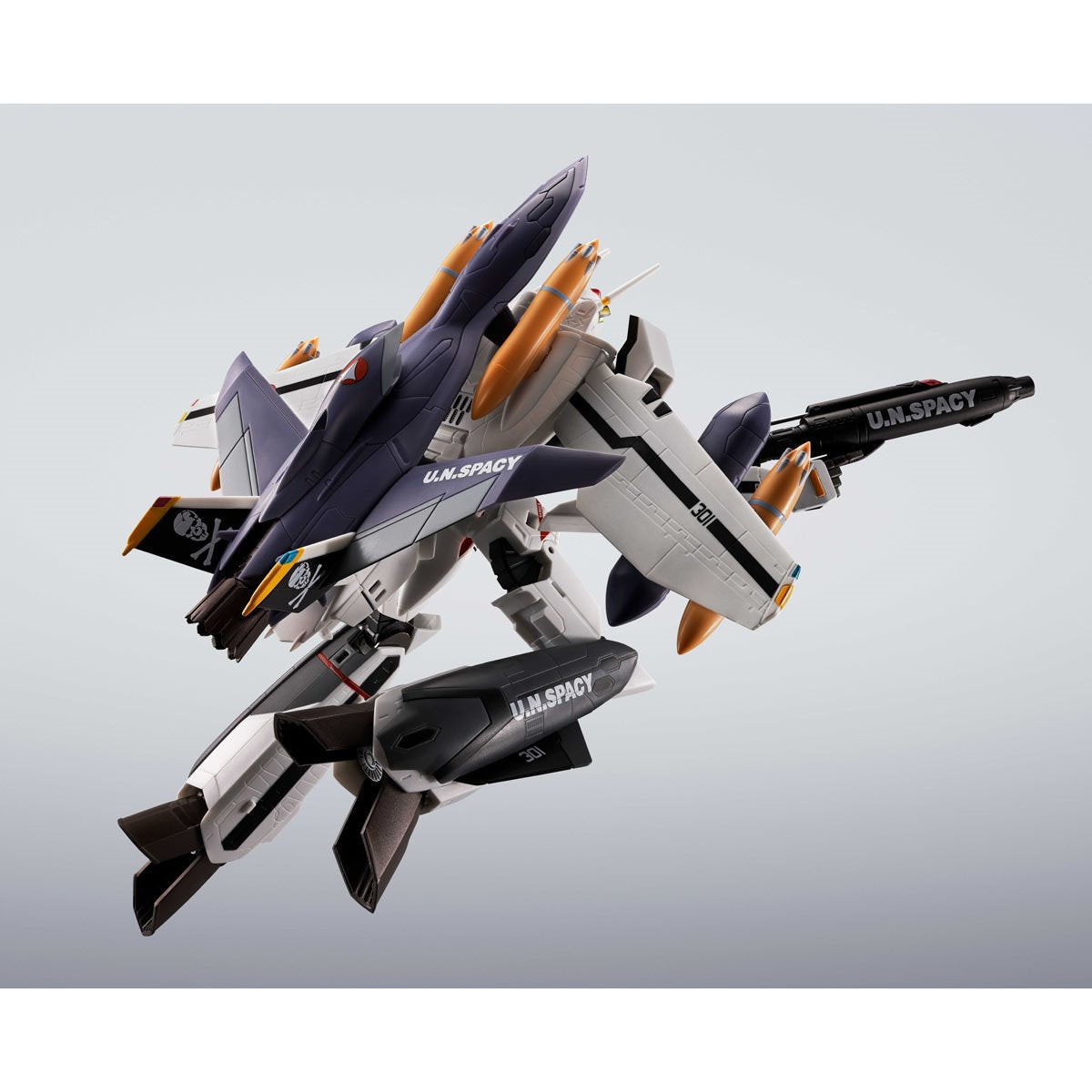 Macross VF-0S Phoenix Roy Focker Use + QF-2200D-B Ghost Hi-Metal R Action Figure