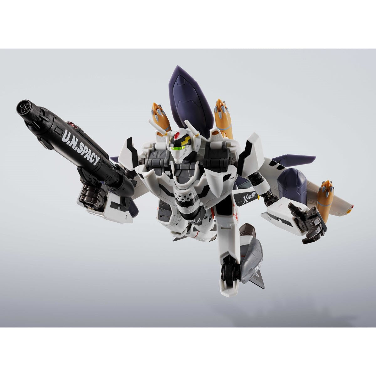 Macross VF-0S Phoenix Roy Focker Use + QF-2200D-B Ghost Hi-Metal R Action Figure