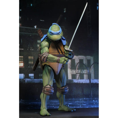 Teenage Mutant Ninja Turtles Movie 1990 Leonardo 1:4 Scale Action Figure