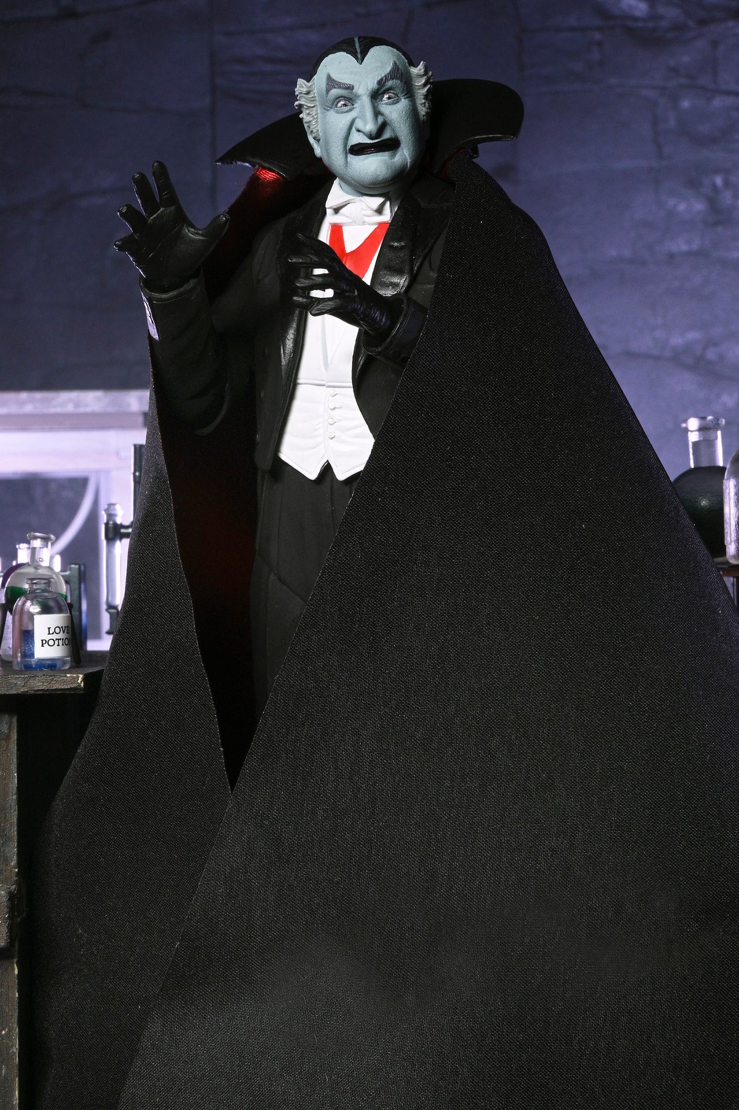 The Munsters Ultimate Grandpa Munster 7” Scale Action Figure