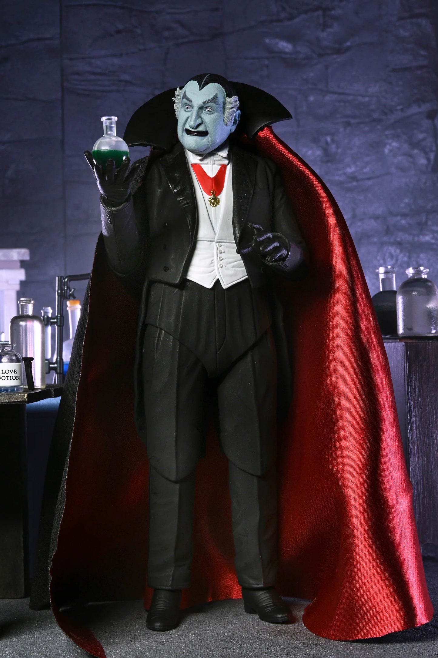 The Munsters Ultimate Grandpa Munster 7” Scale Action Figure