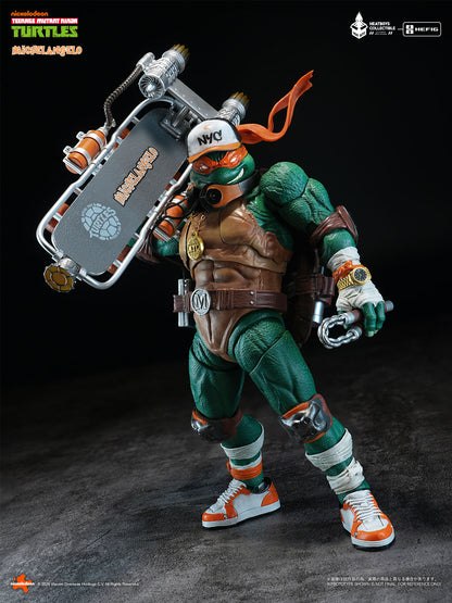 Teenage Mutant Ninja Turtles HB0105 Deluxe Ver. Michelangelo Action Figure