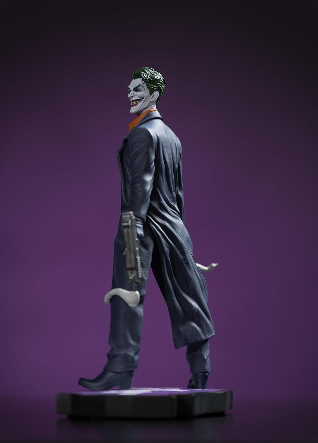 McFarlane Toys - DC Direct The Joker by Gabriele Dell'Otto (The Joker Purple Craze) 1:10 Scale Resin Statue