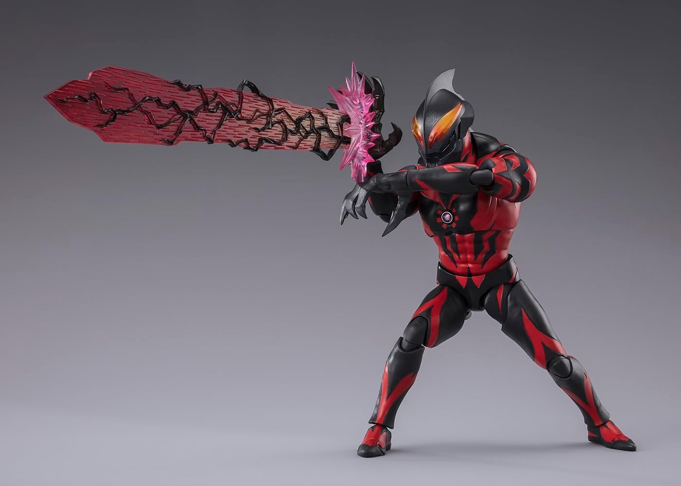 Ultraman Mega Monster Battle: Ultra Galaxy Movie Belial Darkness Heels Version S.H.Figuarts Action Figure