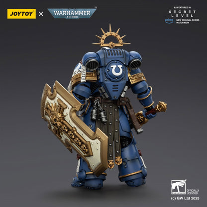 Warhammer 40,000 Ultramarines Torvald with Power Sword, Stormshield and Bolt Pistol 1:18 Scale Action Figure