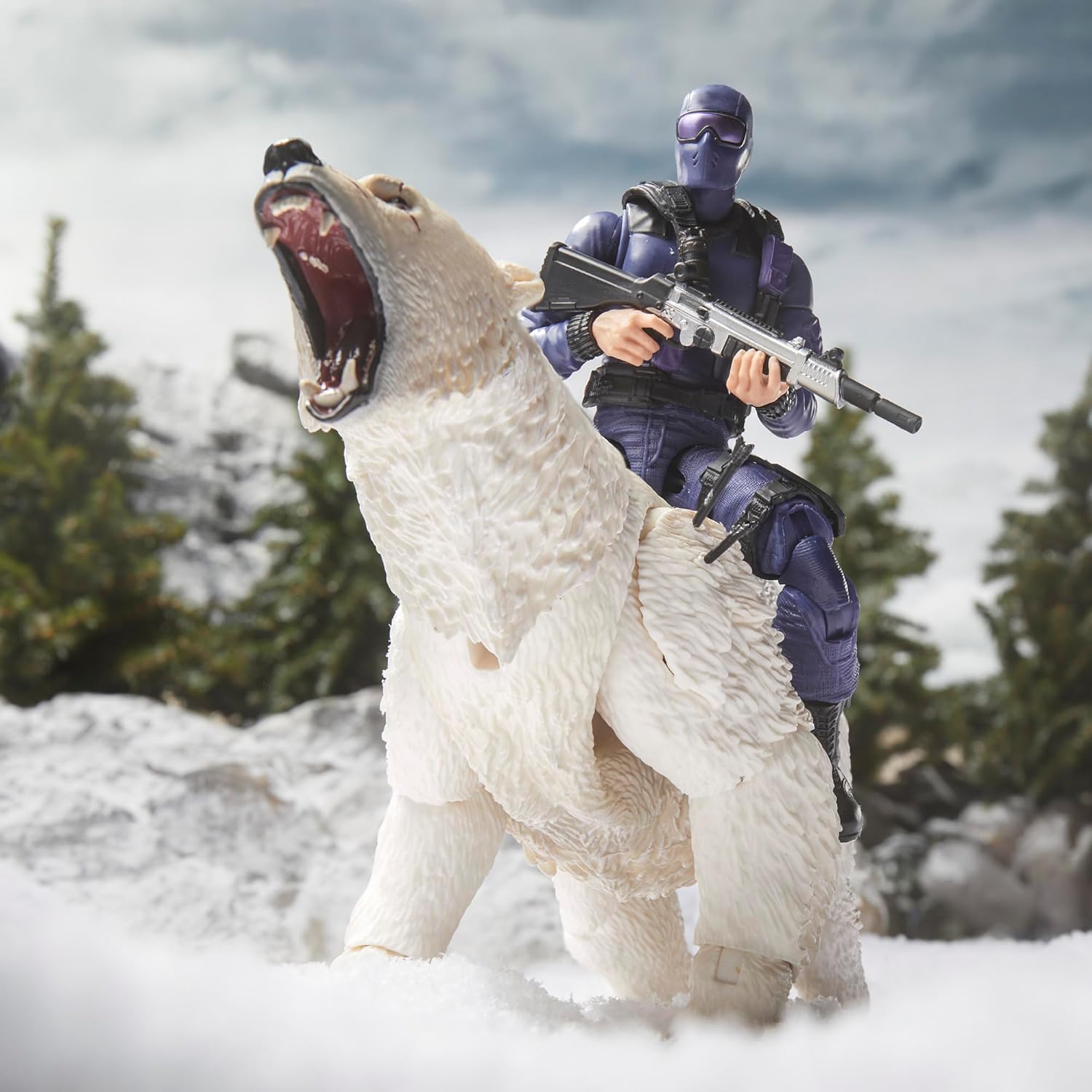 G.I. Joe Classified Series #161, Snake Eyes & Polar Bear, 6-Inch Scale Action Figure and Bear with 15 Accessories Including M.A.S.S. Device Catalytic Element