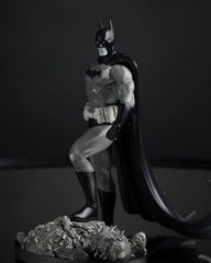 McFarlane Toys - DC Direct Batman by Bjorn Barends (Batman Black & White) 1:10 Scale Resin Statue