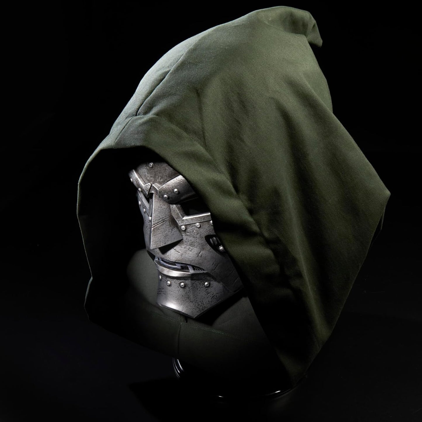 Marvel Legends Series Doctor Doom Premium Roleplay Helmet, Fantastic Four Comics Collectible Gear for Adults