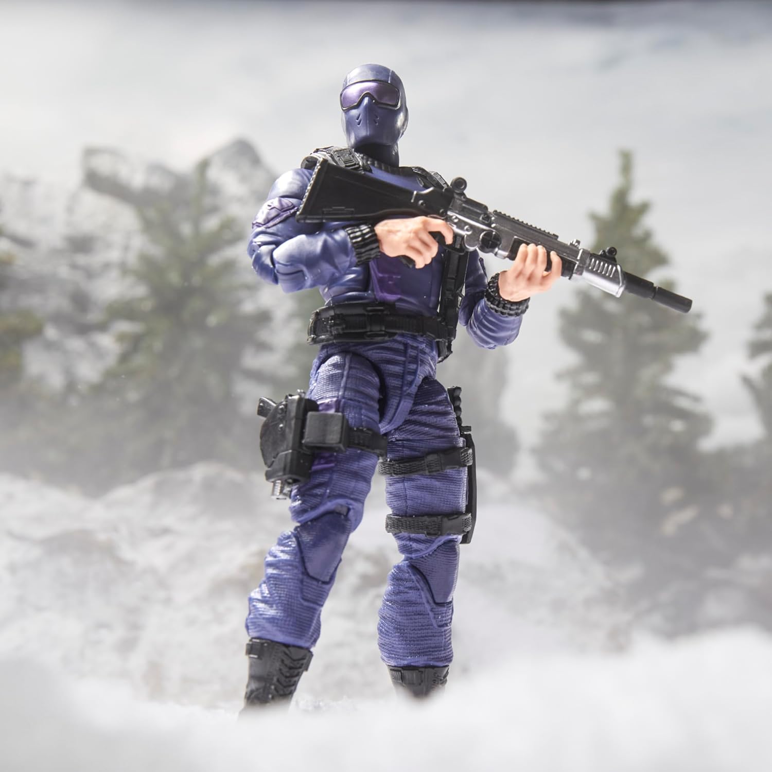 G.I. Joe Classified Series #161, Snake Eyes & Polar Bear, 6-Inch Scale Action Figure and Bear with 15 Accessories Including M.A.S.S. Device Catalytic Element