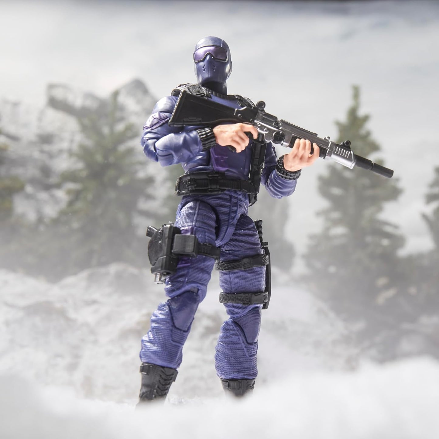 G.I. Joe Classified Series #161, Snake Eyes & Polar Bear, 6-Inch Scale Action Figure and Bear with 15 Accessories Including M.A.S.S. Device Catalytic Element