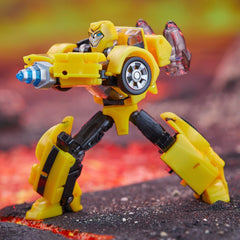 Transformers Legacy United Deluxe Class Animated Universe Bumblebee, 5.5-Inch Converting Action Figure, 8+