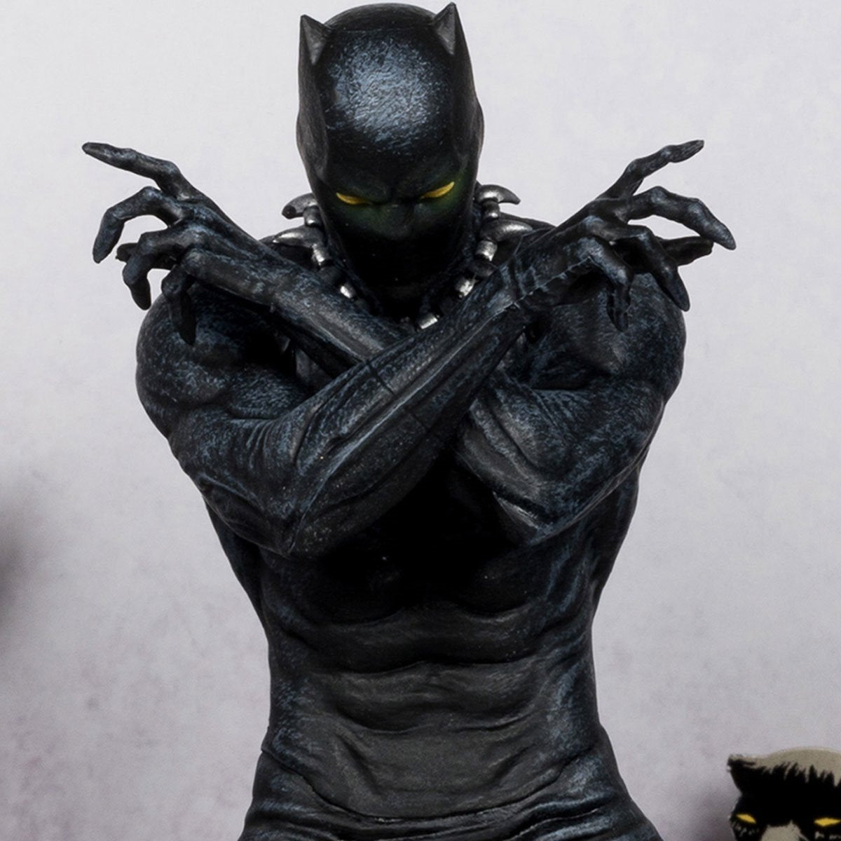 Marvel Wave 4 Black Panther Marvel Knights #4 1:10 Scale Posed Figure with Scene