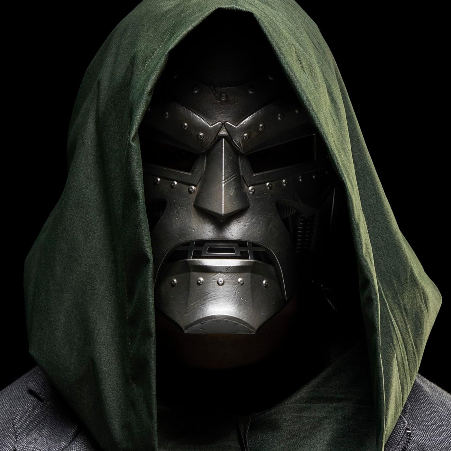 Marvel Legends Series Doctor Doom Premium Roleplay Helmet, Fantastic Four Comics Collectible Gear for Adults