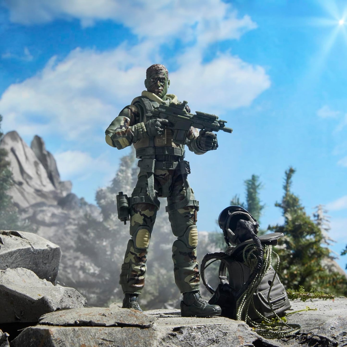 G.I. Joe Classified Series 60th Anniversary Action Pilot - Halo (High Altitude Low Opening) Jumper Action Figure with Parachute