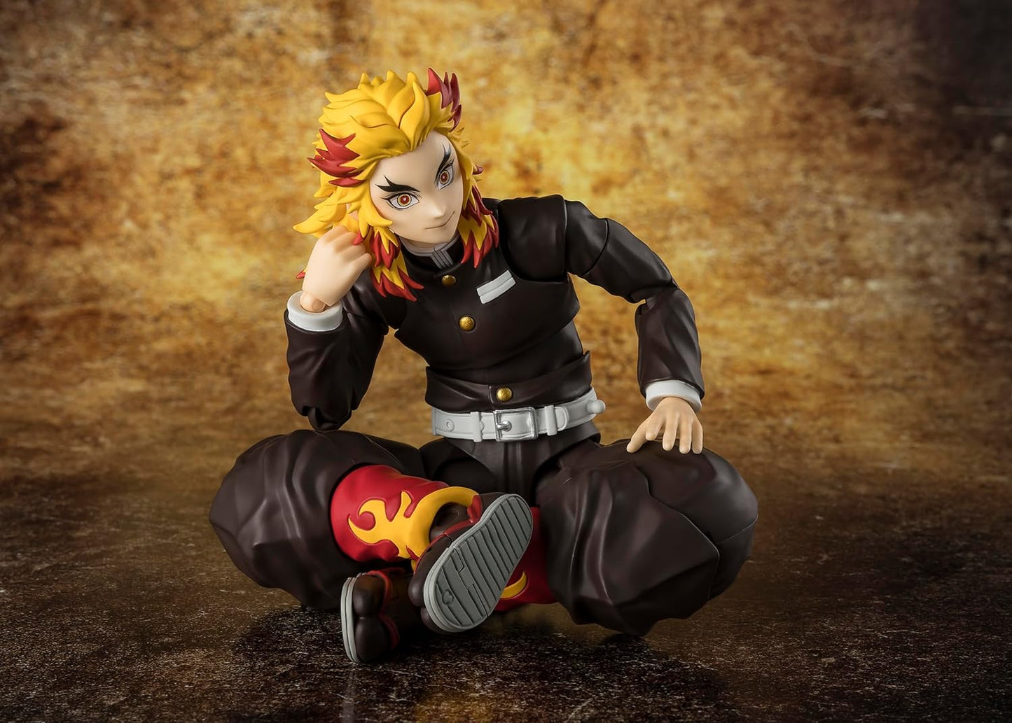 Demon Slayer: Kimetsu No Yaiba Giyu Kyojuro Rengoku S.H.Figuarts Action Figure