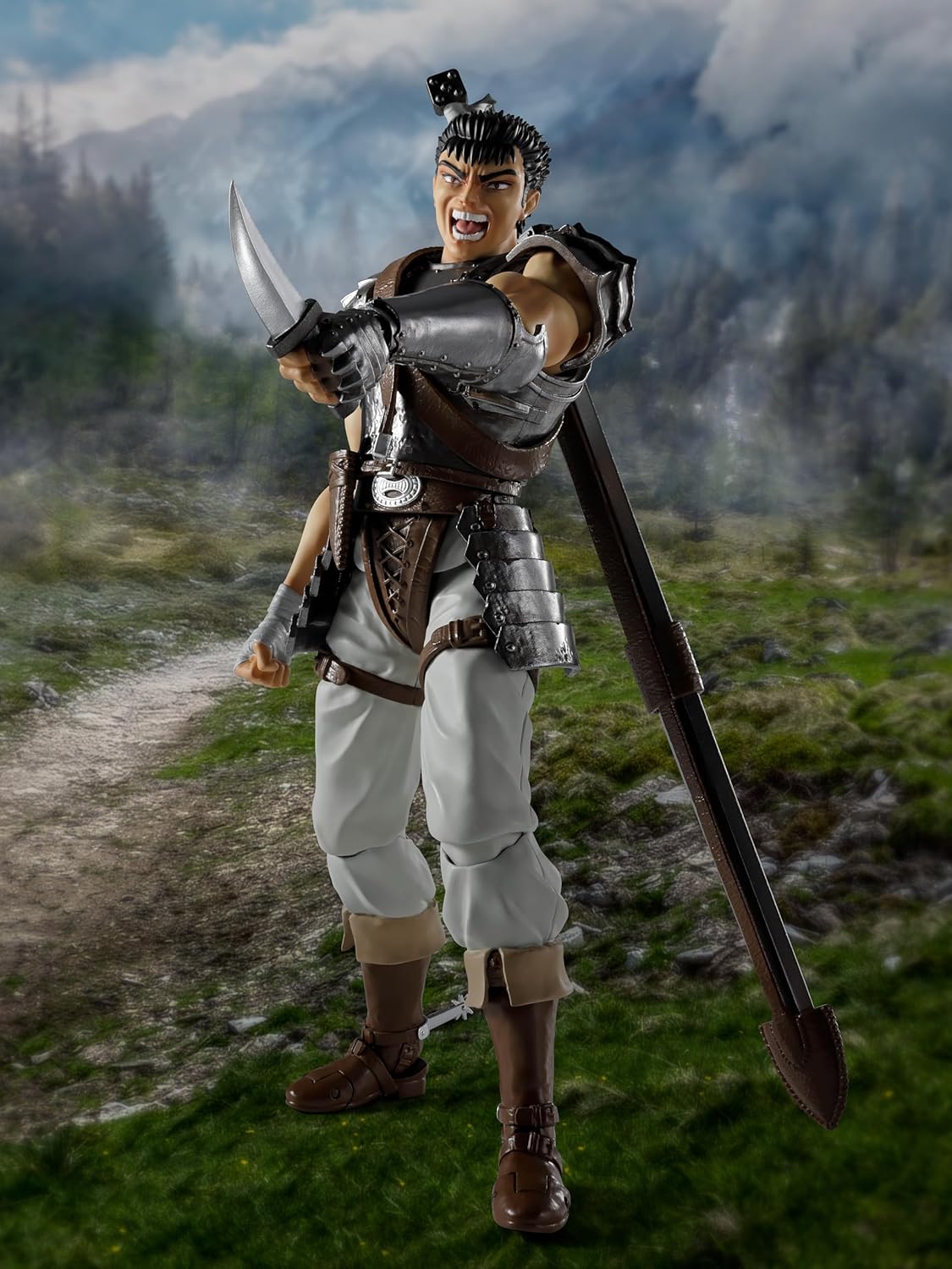 TAMASHII NATIONS - Berserk - Guts (The Band of The Hawk) S.H.Figuarts Action Figure