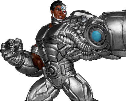 DC Direct Cyborg Limited Edition Collector Vinyl (Todd's Mods) Scale Posed Figure