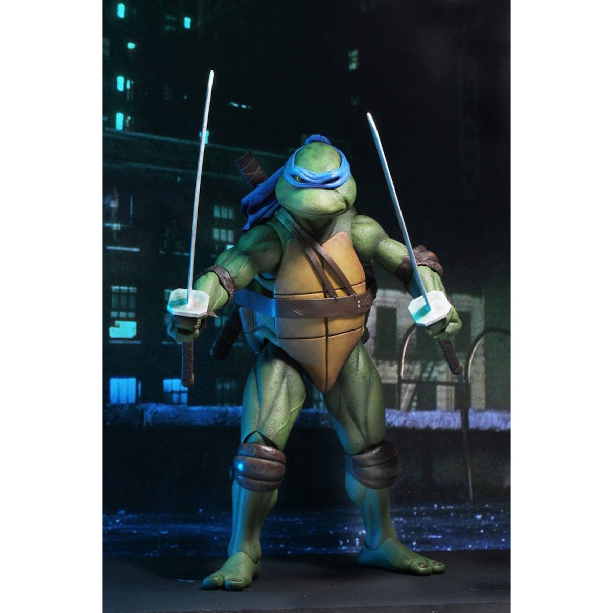 Teenage Mutant Ninja Turtles Movie 1990 Leonardo 1:4 Scale Action Figure
