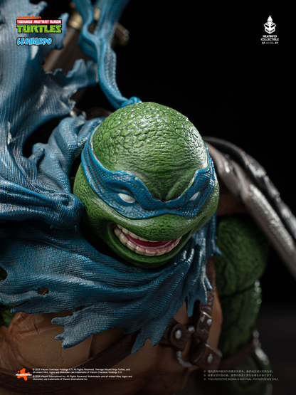 Teenage Mutant Ninja Turtles HB0103 Deluxe Ver. Leonardo Action Figure