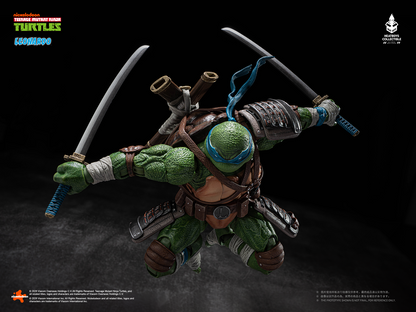 Teenage Mutant Ninja Turtles HB0103 Deluxe Ver. Leonardo Action Figure