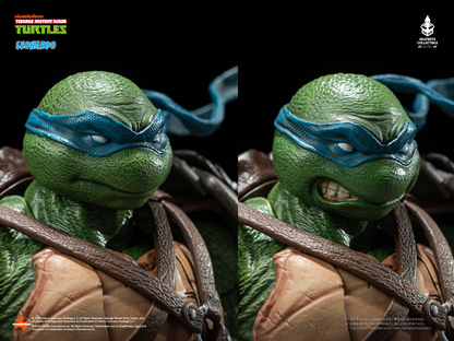 Teenage Mutant Ninja Turtles HB0103 Deluxe Ver. Leonardo Action Figure