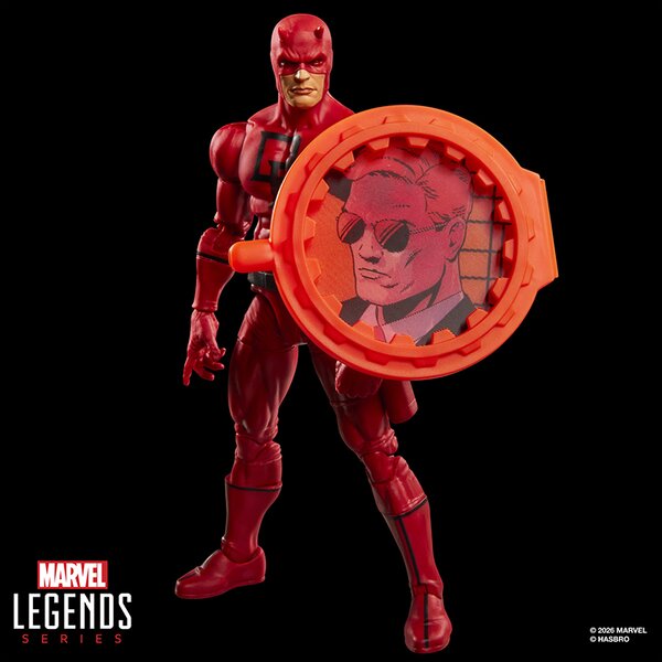 Marvel Legends Series Daredevil Retro Comics Secret Wars 6 Inch Action Figure with Shield