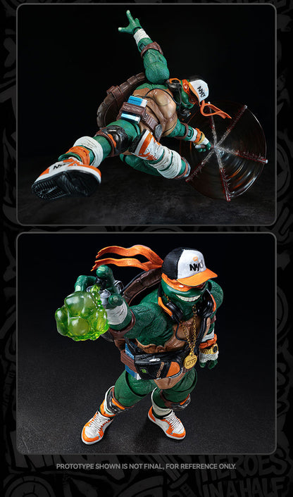 Teenage Mutant Ninja Turtles HB0105 Deluxe Ver. Michelangelo Action Figure