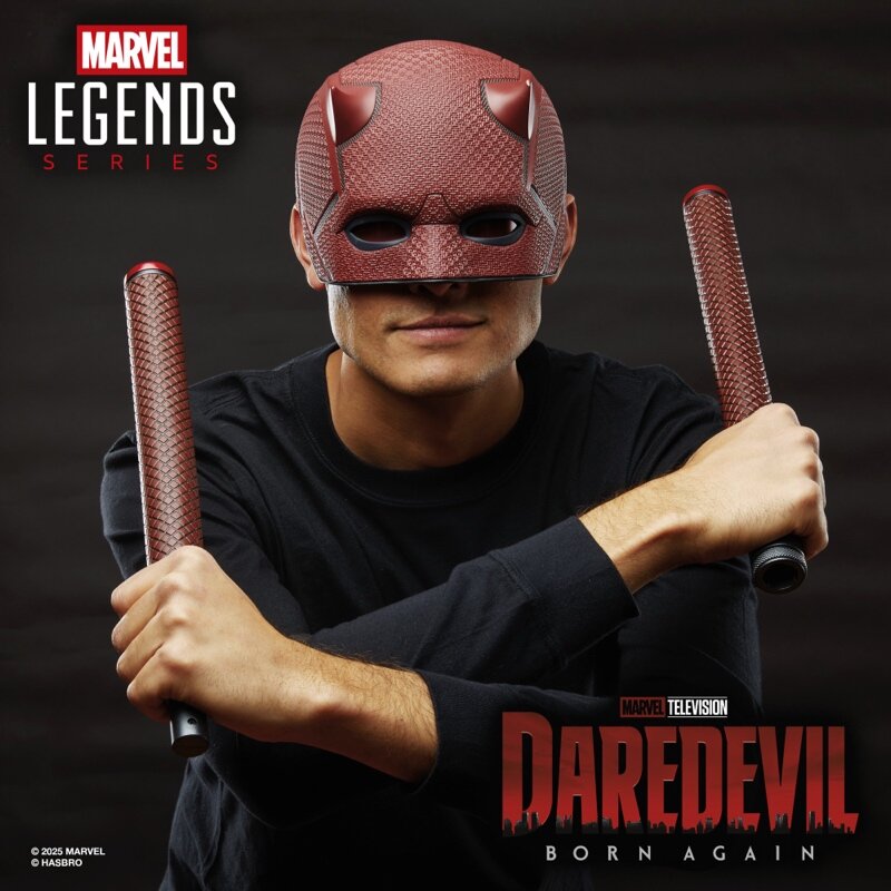 Marvel Legends Series Daredevil: Born Again Premium Roleplay Mask & Billy Club