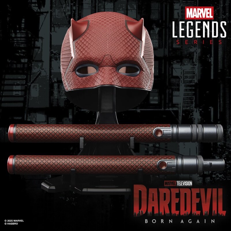 Marvel Legends Series Daredevil: Born Again Premium Roleplay Mask & Billy Club
