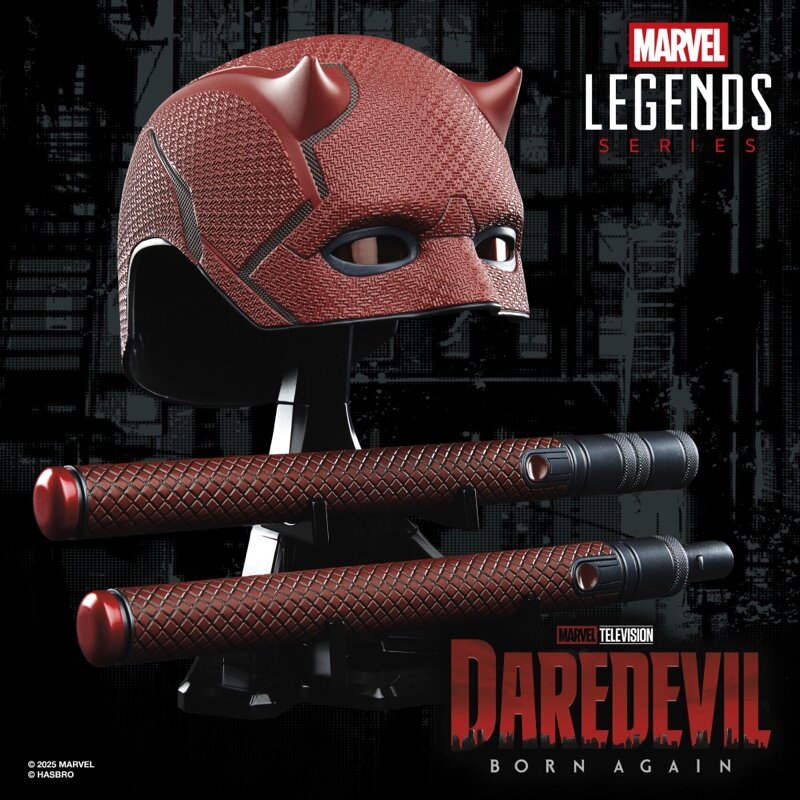 Marvel Legends Series Daredevil: Born Again Premium Roleplay Mask & Billy Club