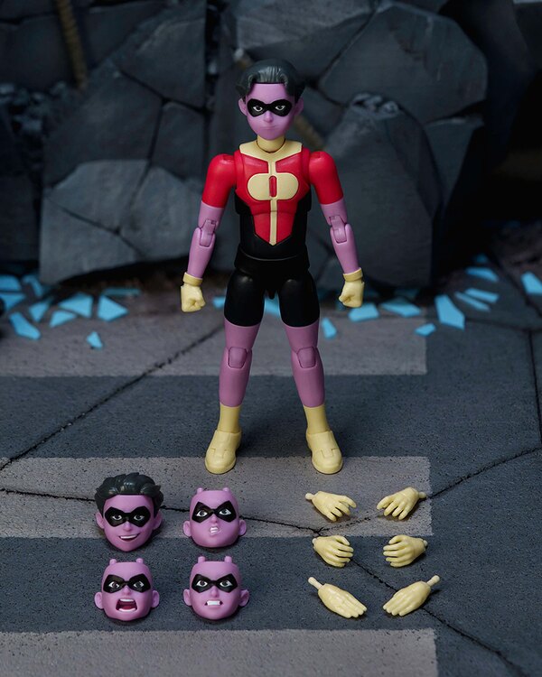 Invincible Wave 1 Kid Omni-Man 6-Inch Scale Action Figure
