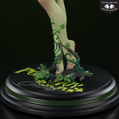 [Pre-Order] DC Cover Girls Poison Ivy by J. Scott Campbell 1:8 Scale Resin Statue