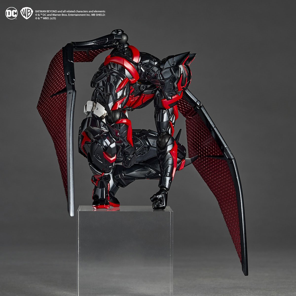 Batman Beyond Revoltech Amazing Yamaguchi Action Figure