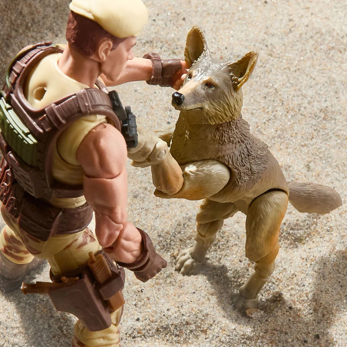 G.I. Joe Classified Series #217 Dusty & Coyote Sandstorm 6-Inch Action Figure and Pet